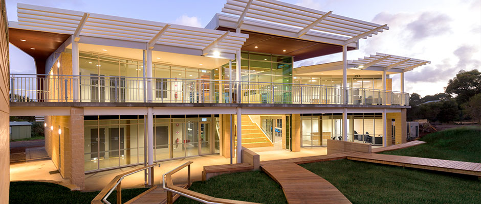 Willunga-Waldorf-Senior-Learning-Centre-exterior-facade